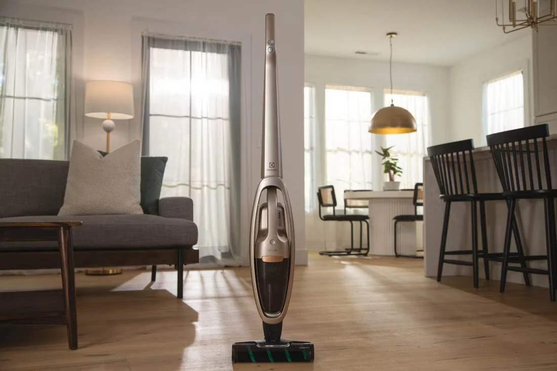 Electrolux EHVS35H2AQ WellQ7 Hard Floor Stick Vacuum - Soft Sand - Image 5