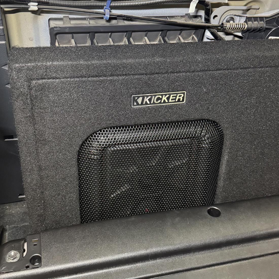 Kicker 51KTDL7T102 10" Custom Fit Dual Loaded Subwoofer Enclosure for Toyota Tacoma Vehicles - Image 7