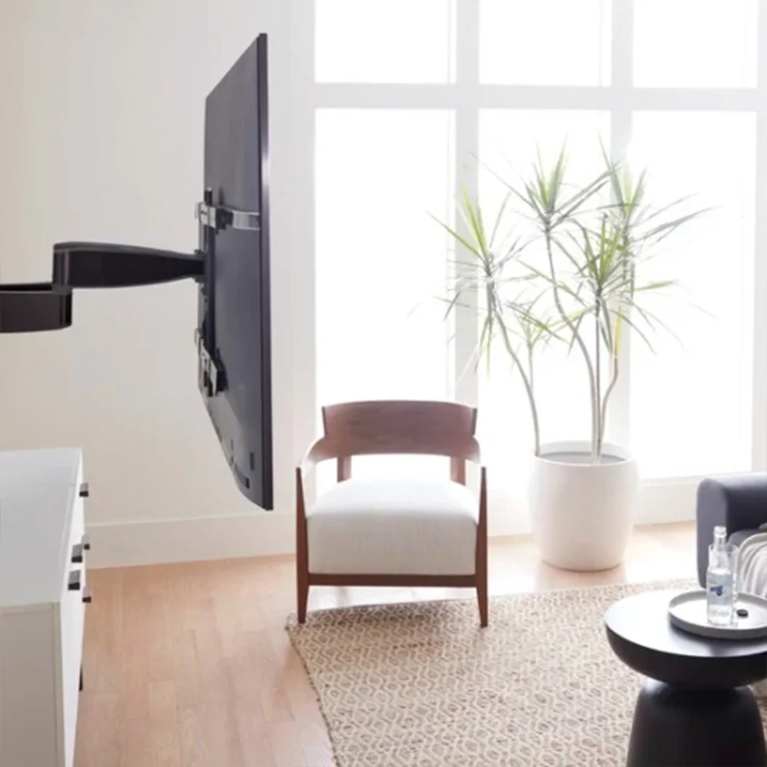 Sanus CILF230-G1 XL Full Motion Black Series TV Wall Mount (CILF230G1) - Image 4