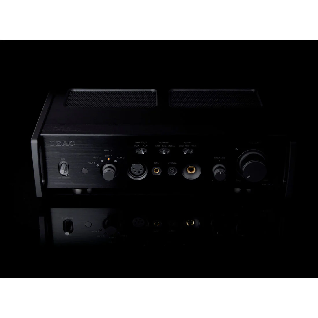 Teac HA507B Analog Headphone Amplifier (HA507B) - Image 8